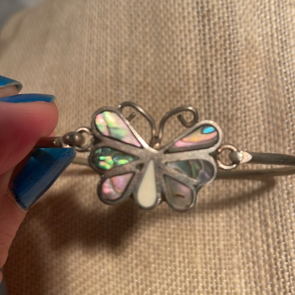 Vintage Mexican Alpaca silver butterfly bracelet - Picture 5 of 8